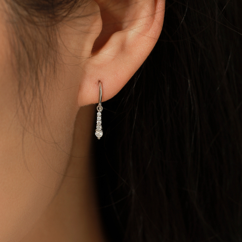 עגיל מוסנייט בר נופל כסף 925