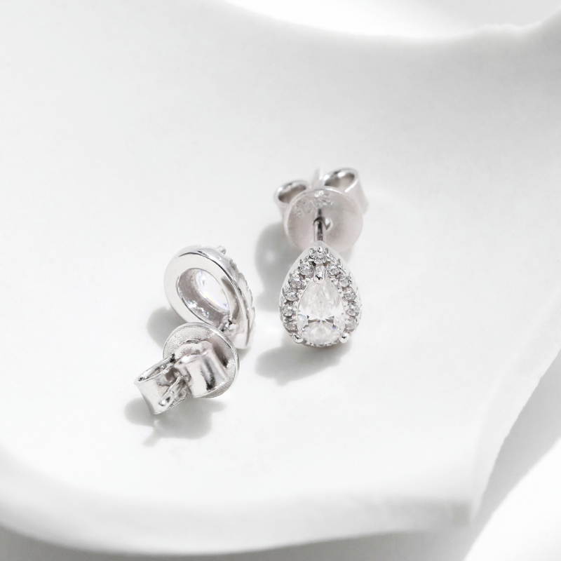 עגיל טיפה מוסנייט 0.3 קראט כסף 925