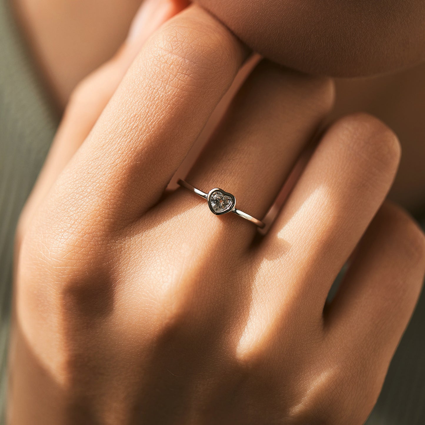 טבעת לב מואסנייט כסף 925